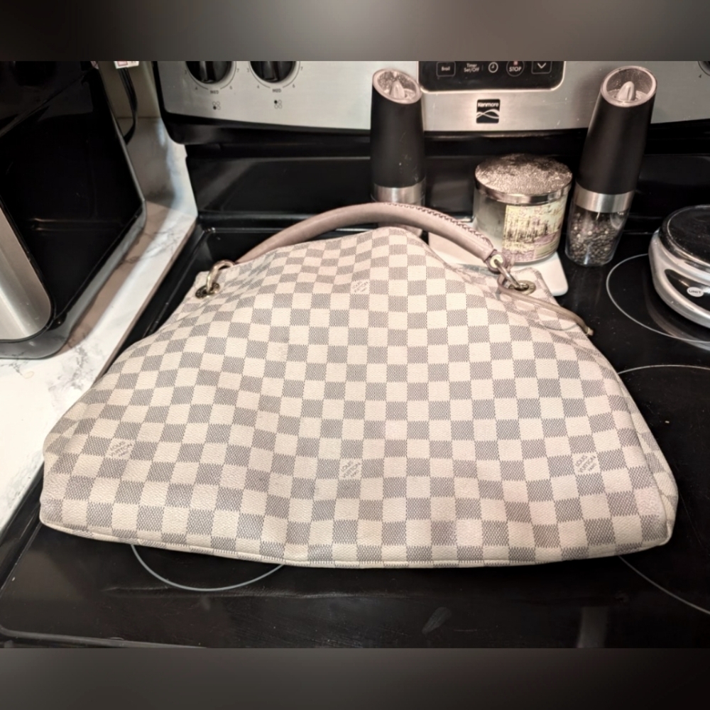 Louis Vuitton Damier Azur Artsy MM Hobo Bag